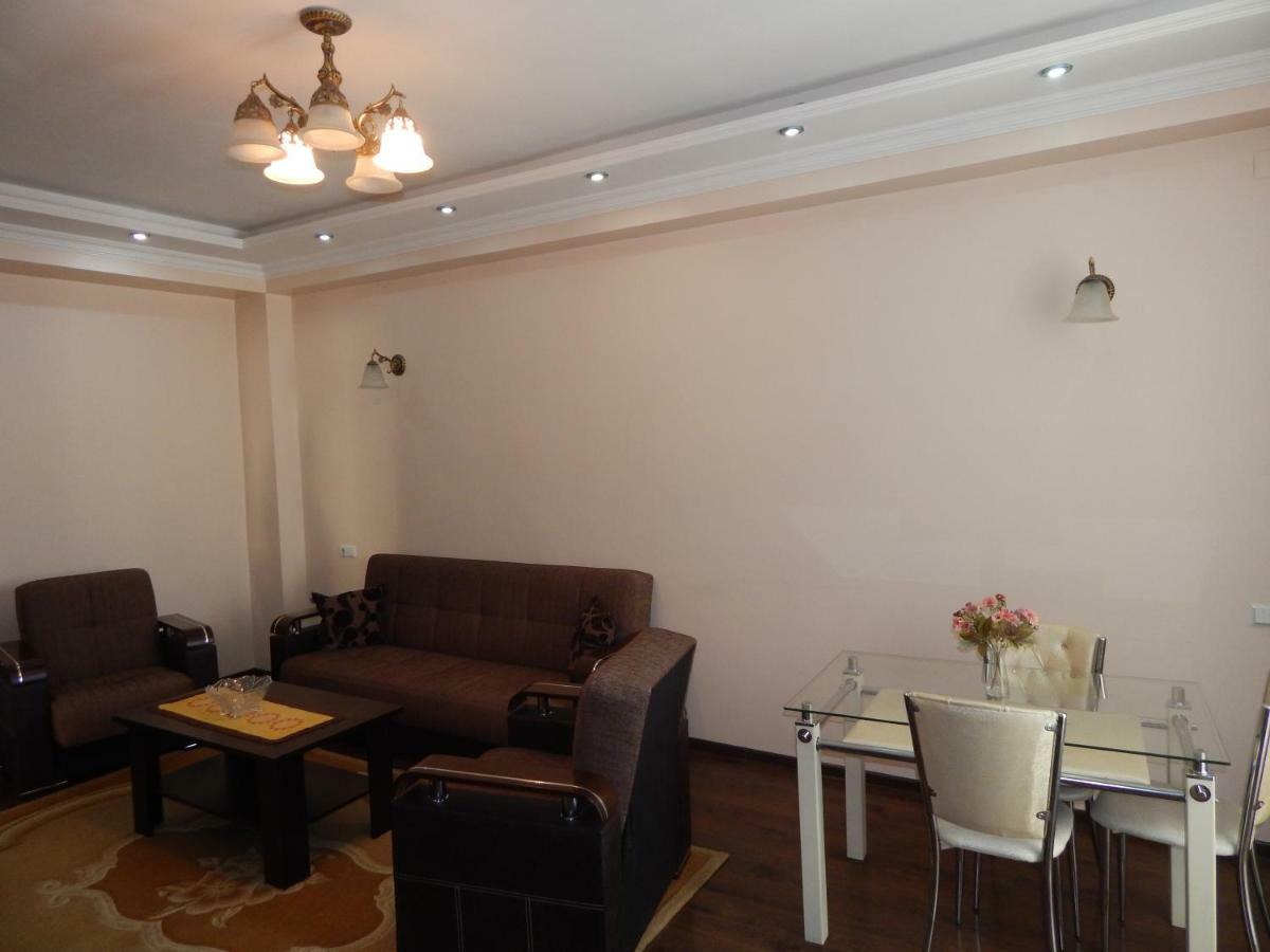 Apartment First Line From Sea Batumi Exterior foto