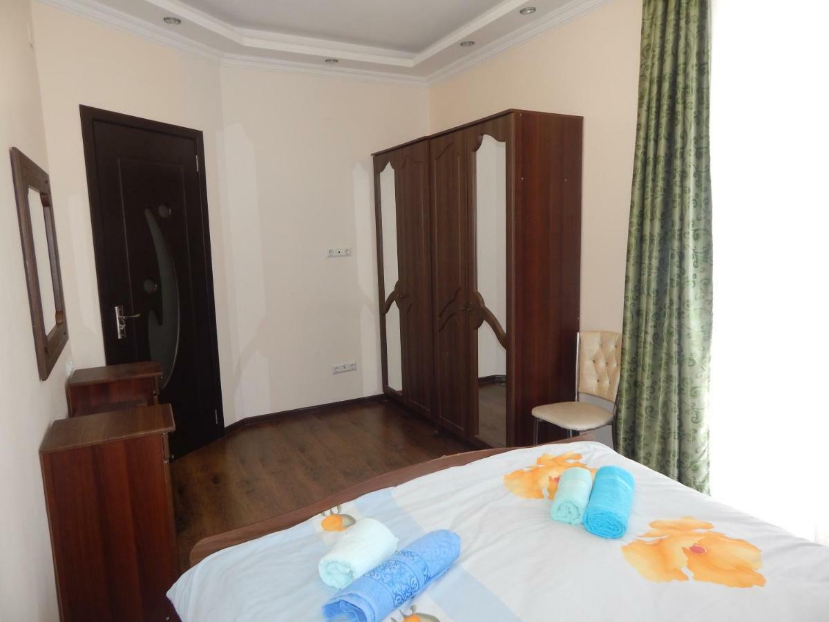 Apartment First Line From Sea Batumi Exterior foto