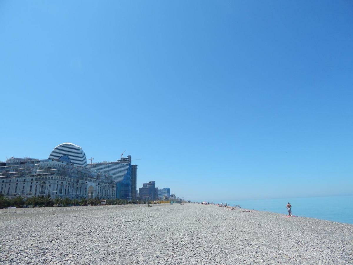 Apartment First Line From Sea Batumi Exterior foto